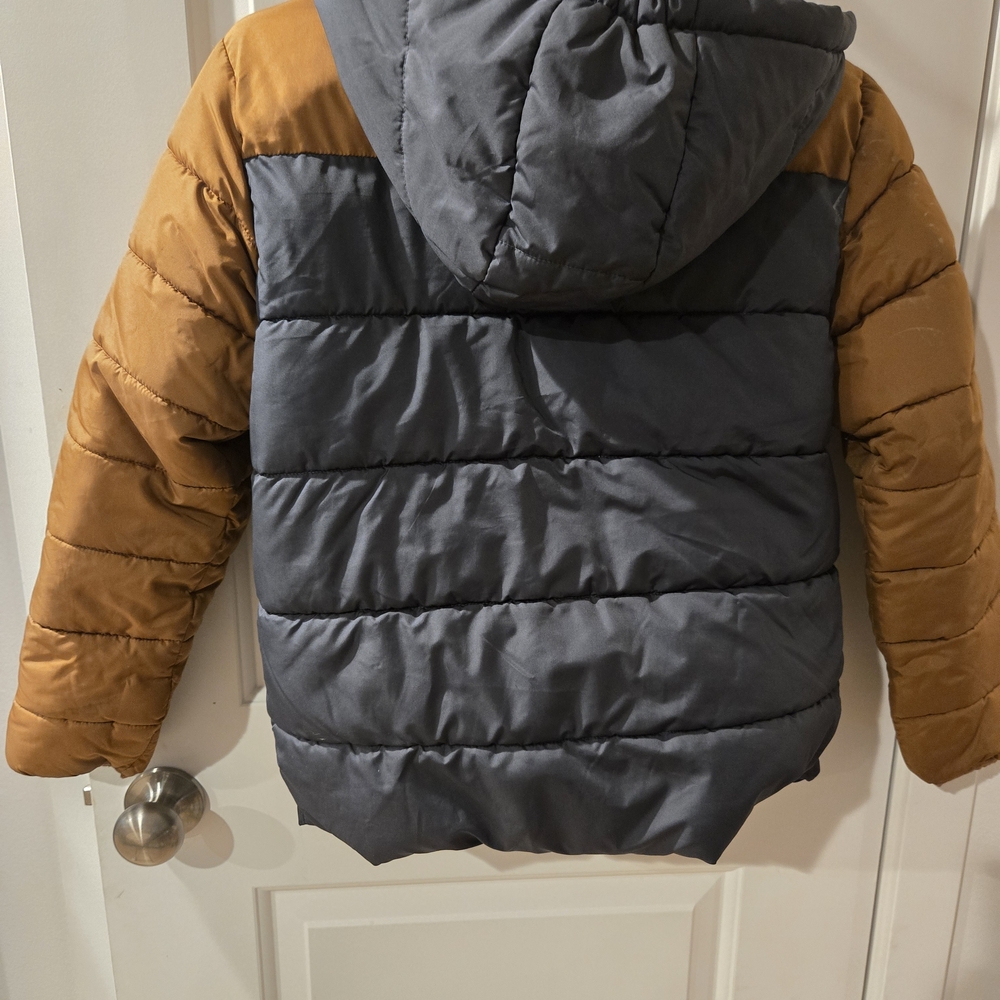 Two-Tone Puffer Jacket - Picture 8 of 10